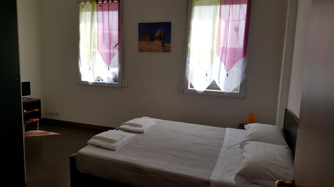 Ca Moderna/Moderno Hotel Mestre Kültér fotó
