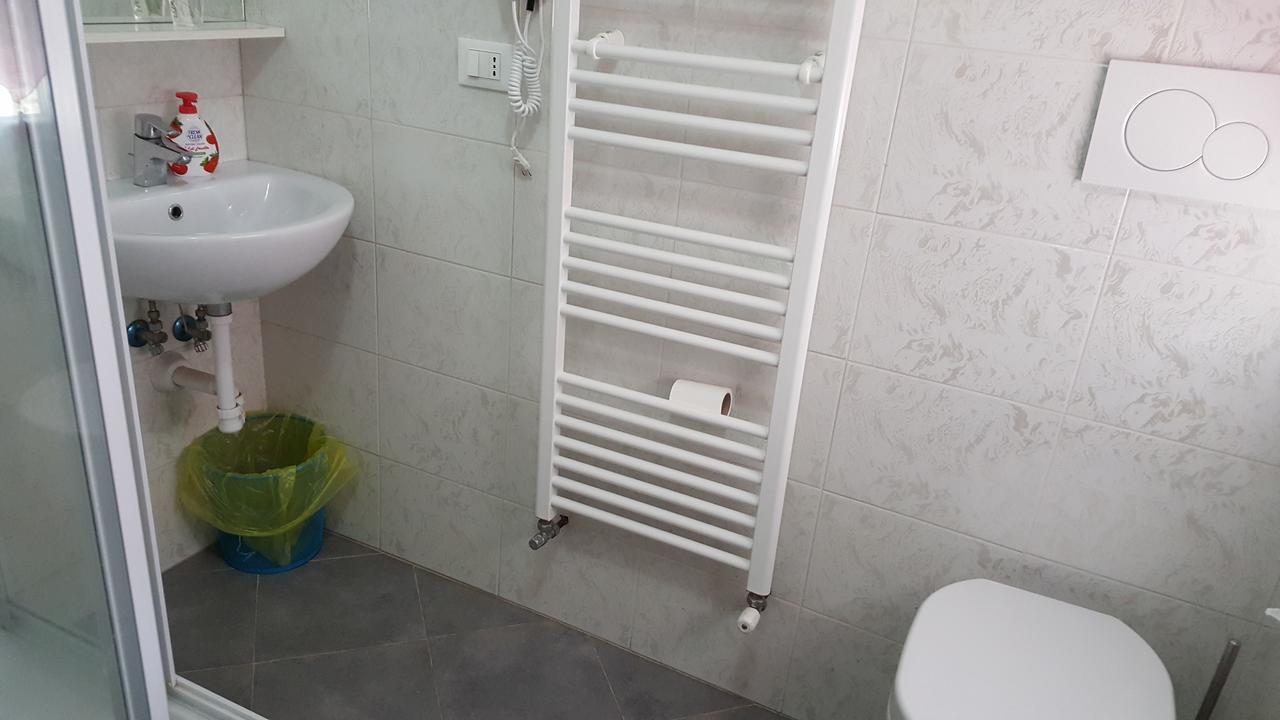 Ca Moderna/Moderno Hotel Mestre Kültér fotó