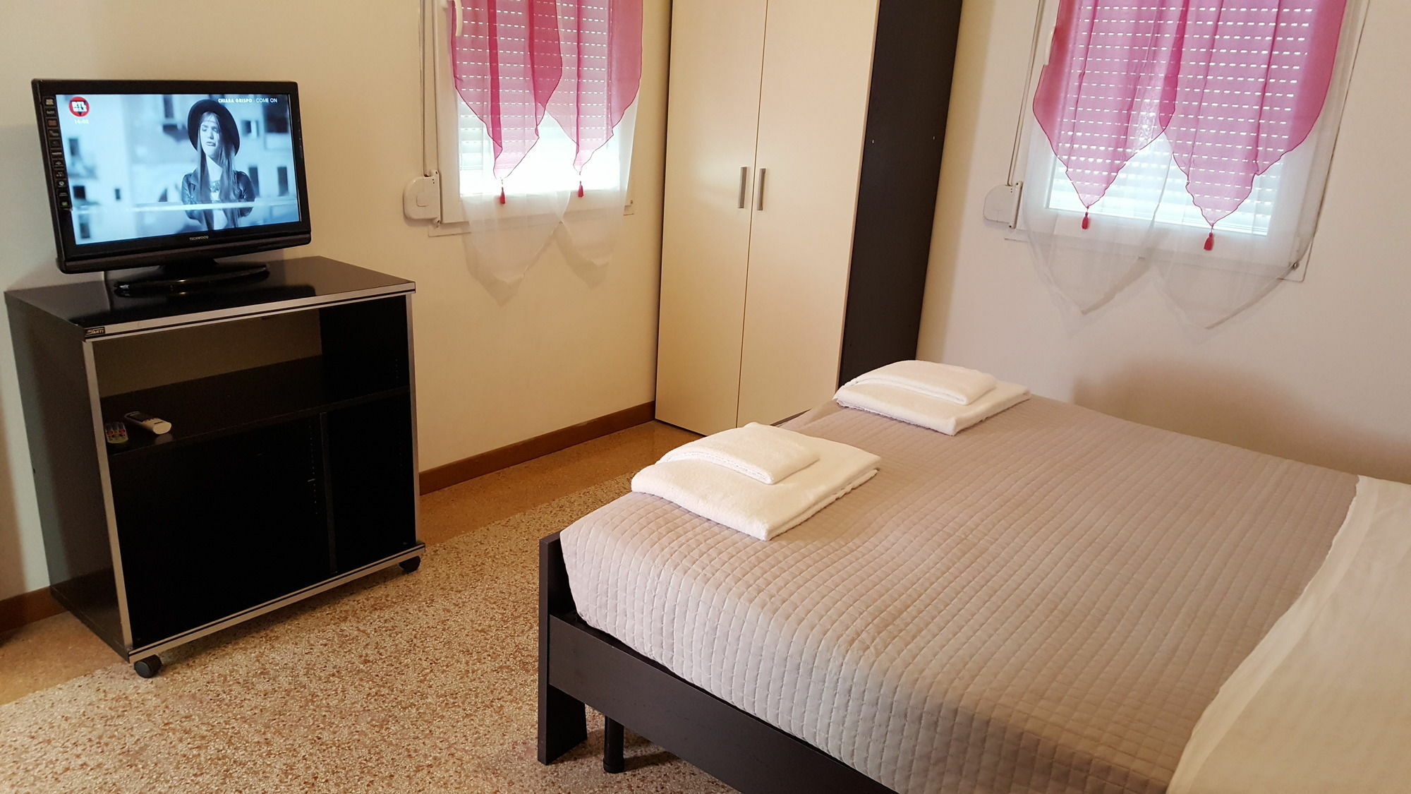 Ca Moderna/Moderno Hotel Mestre Kültér fotó